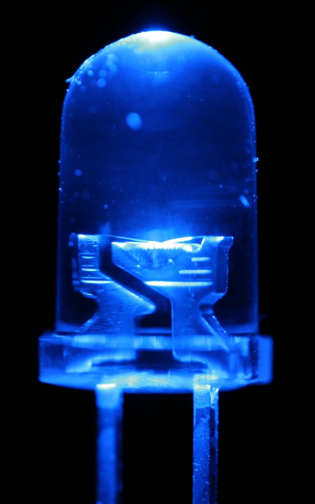 Led Macro Blue 640x1024 1